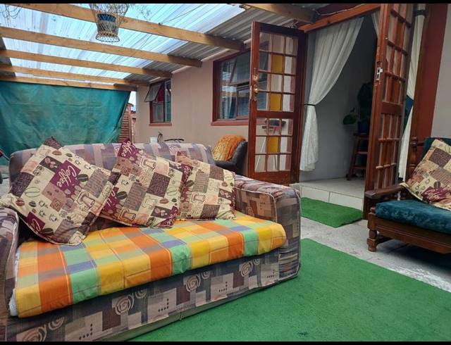 3 BEDROOM HOUSE FOR SALE IN PORTLANDS